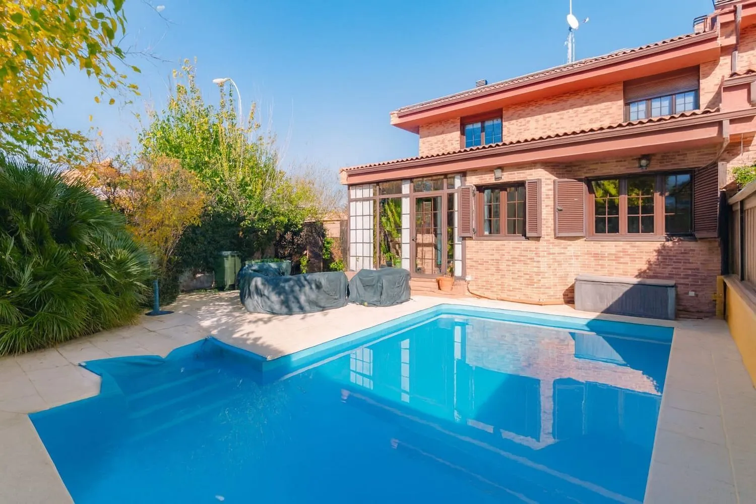 Chalet pareado en venta, Torrelodones, Madrid.pdf